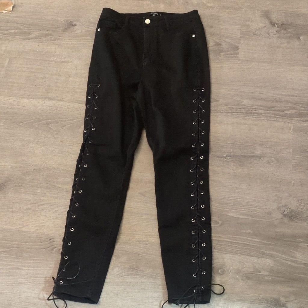 Missguided black lace down the legs jeans size 8