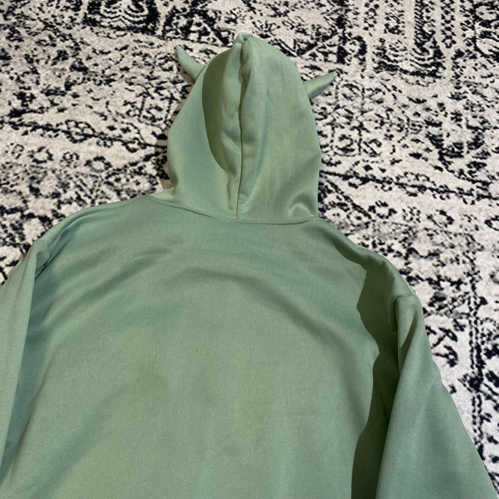 Vintage Vintage Unisex Green Polyester Hoodie Size L Y2K 90s Size US L / EU 52-54 / 3 - 12 Thumbnail