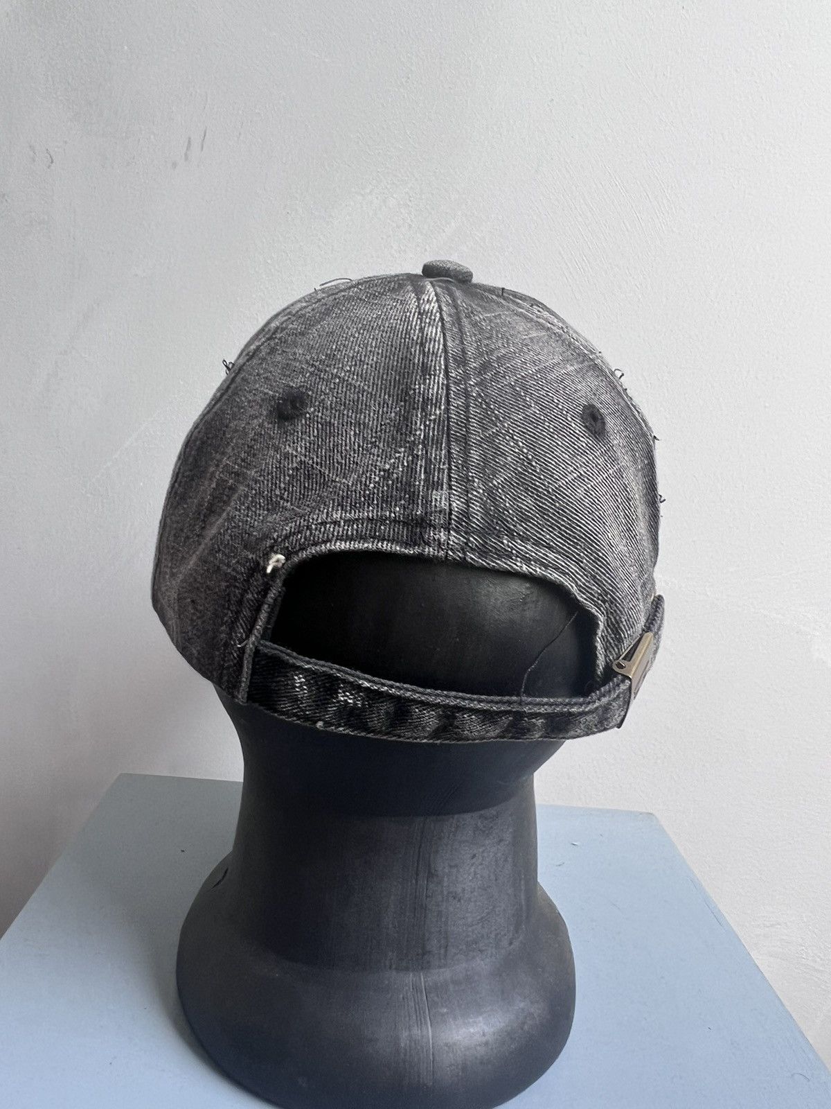 Diesel × Vintage Diesel Avantgarde Japanese Style Unisex Hat/Cap Rhinestones Size ONE SIZE - 4 Thumbnail