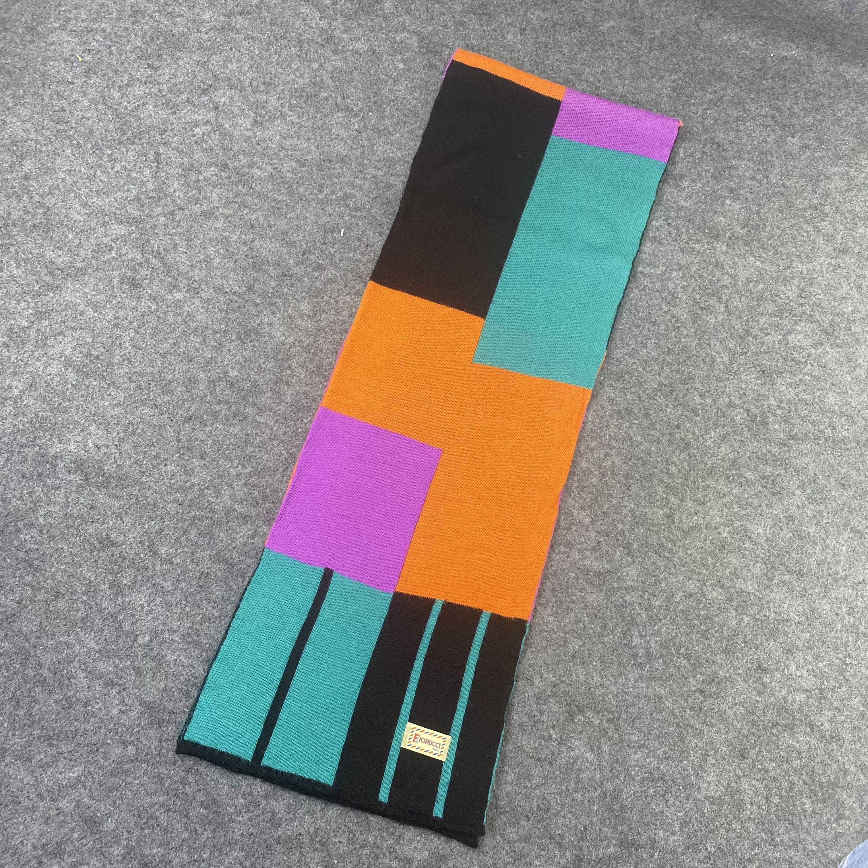Fiorucci Fiorucci Scarf / Muffler / Neckwear -T1092 Size ONE SIZE - 2 Thumbnail