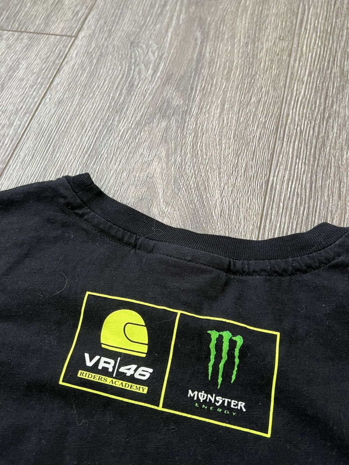 Vintage VR46 Valentino Rossi Monster Energy T-Shirt Racing Y2K Size US L / EU 52-54 / 3 - 9 Thumbnail