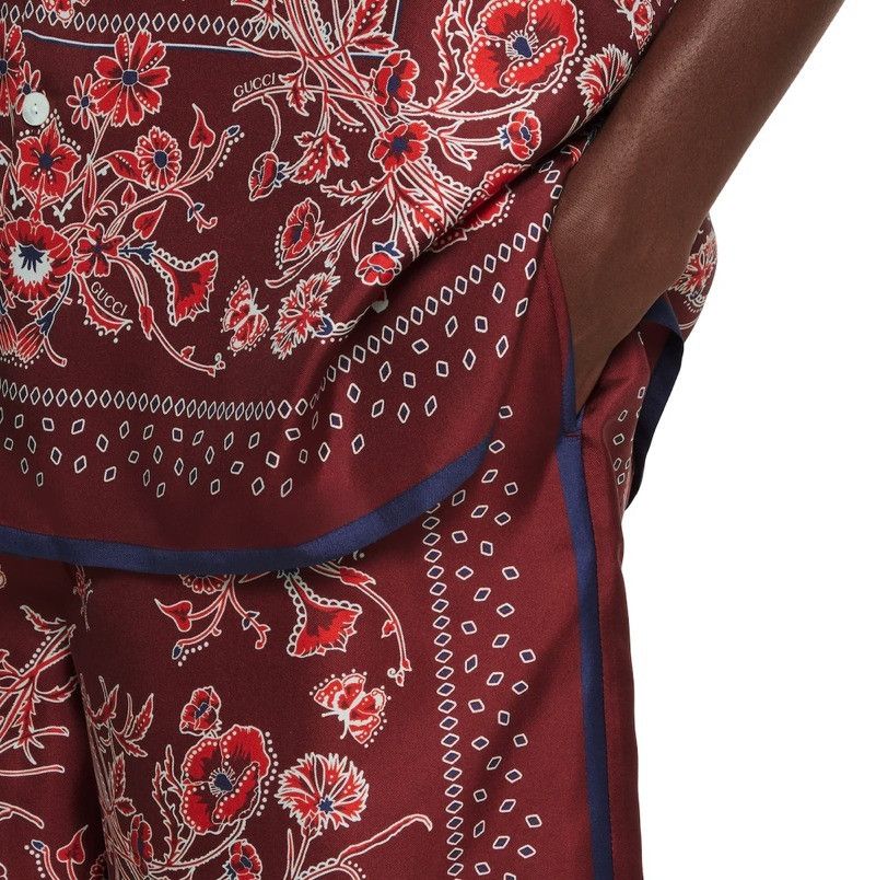 Gucci oc11z526 Printed Silk Twill Shorts in Red Size US 32 / EU 48 - 3 Thumbnail