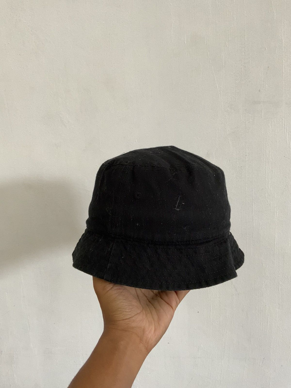 H&M H&M Black Plain Streetwear Outdoor Bucket Hat Size ONE SIZE - 4 Thumbnail