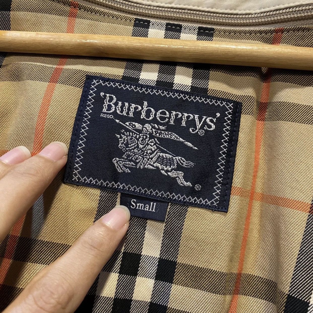 Burberry Vintage Burberry Nova Check Hooded Parka Jacket Size US S / EU 44-46 / 1 - 18 Thumbnail