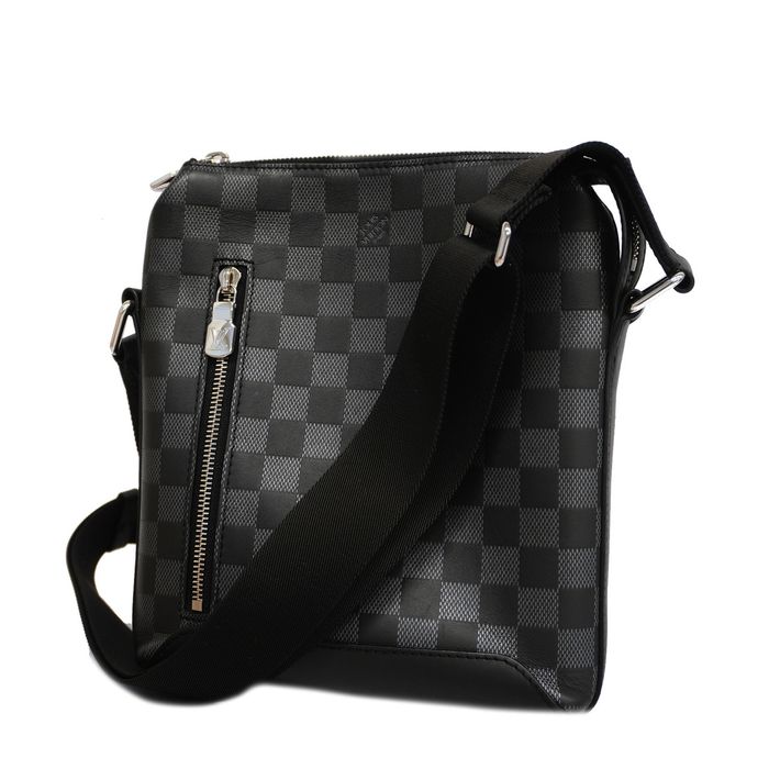 Louis Vuitton Black Damier Infini Discovery Messenger