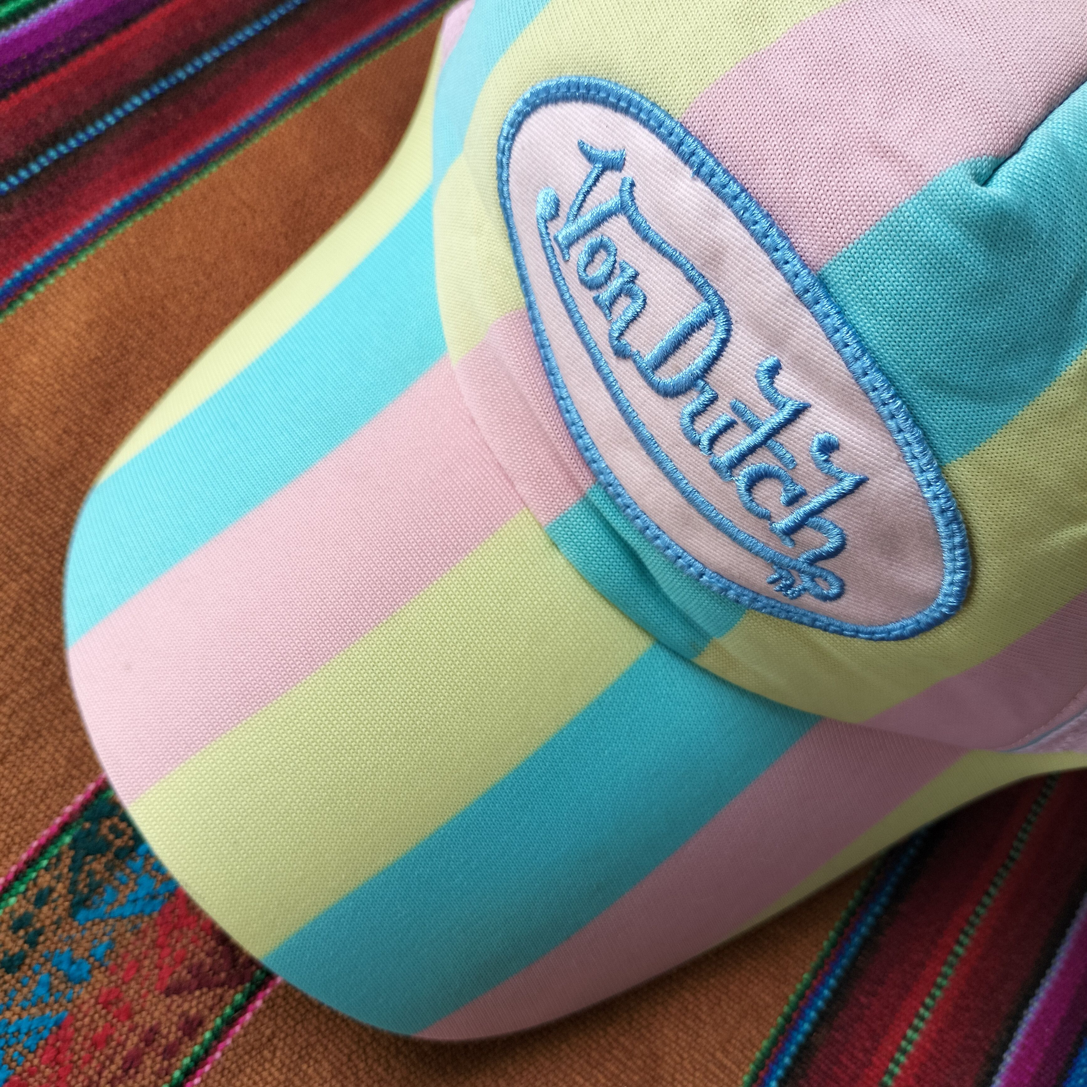 Von Dutch Von Dutch rainbow collor trucker hats Size ONE SIZE - 3 Thumbnail
