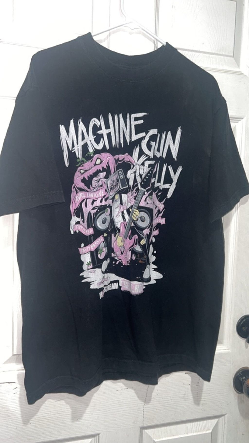 Other Men's Shaka Wear Black Machine Gun Kelly Mainstream Sellout Size US XL / EU 56 / 4 - 1 Thumbnail