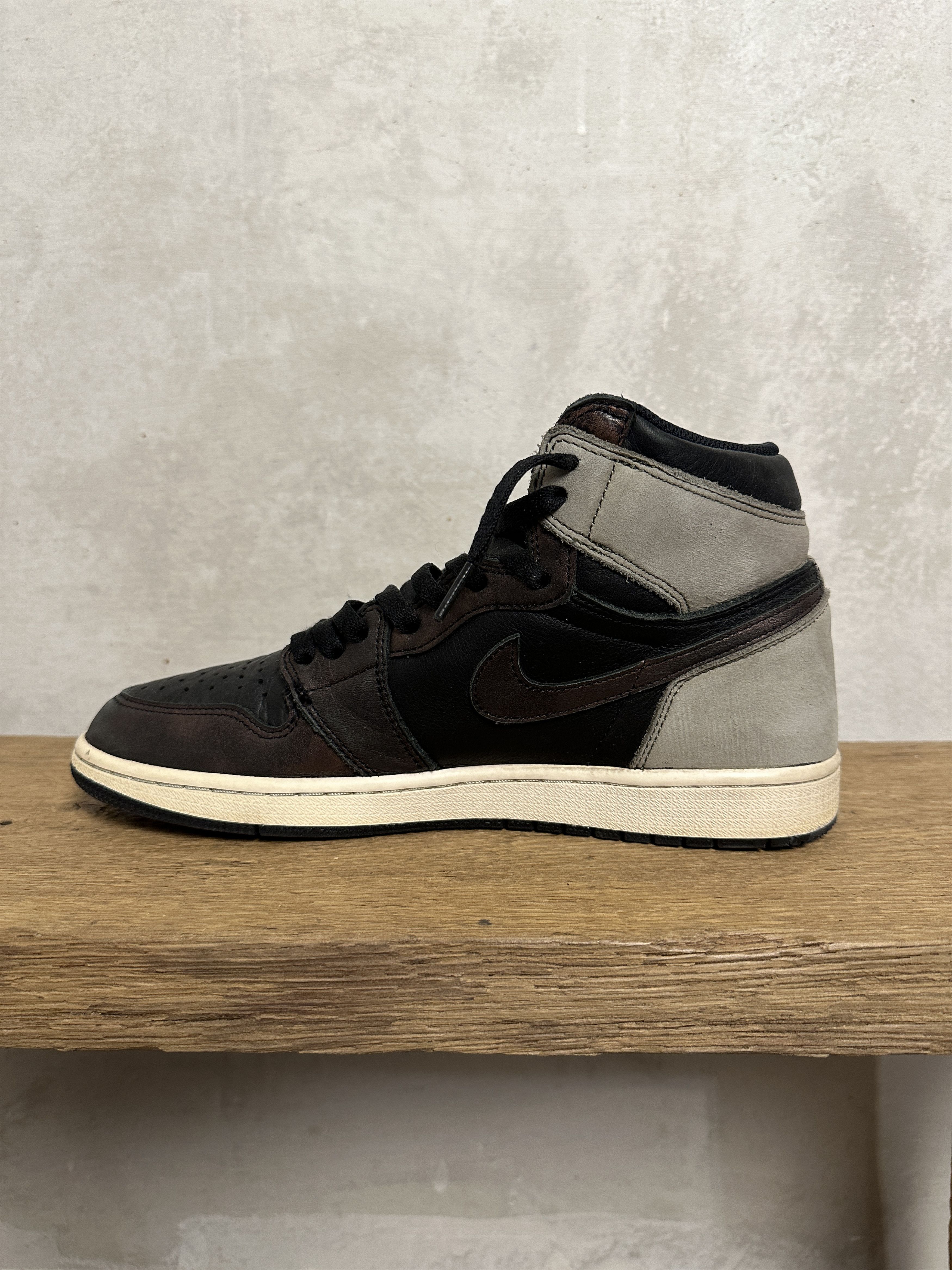 Jordan Brand Nike Air Jordan 1 Retro Patina Size US 10 / EU 43 - 3 Thumbnail