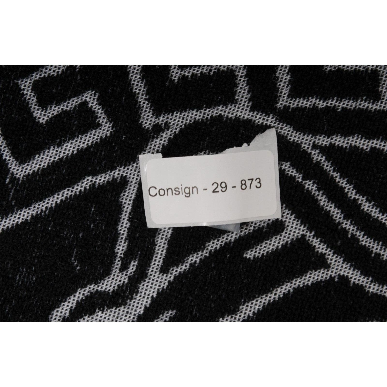 Versace Medusa Head Logo Greca Fringe Throw Blanket Black Size ONE SIZE - 13 Thumbnail