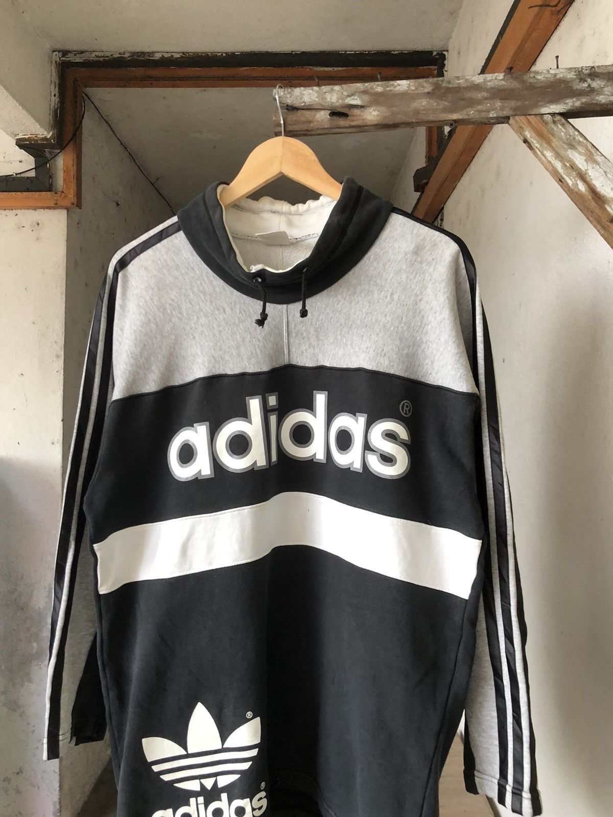 Adidas Vintage 90s Adidas Big Logo Sweater Japan Made Size US L / EU 52-54 / 3 - 3 Thumbnail