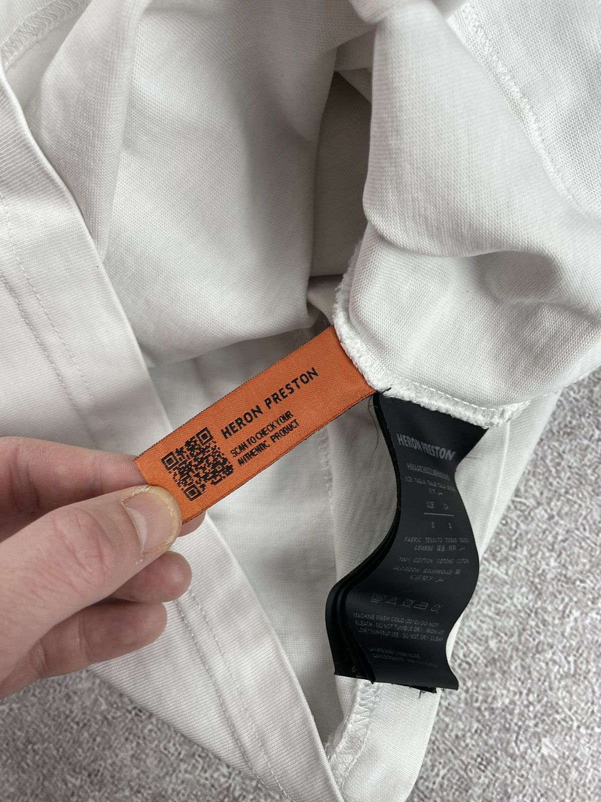 Heron Preston Heron Preston Oversized Tee T shirt Size US S / EU 44-46 / 1 - 14 Thumbnail
