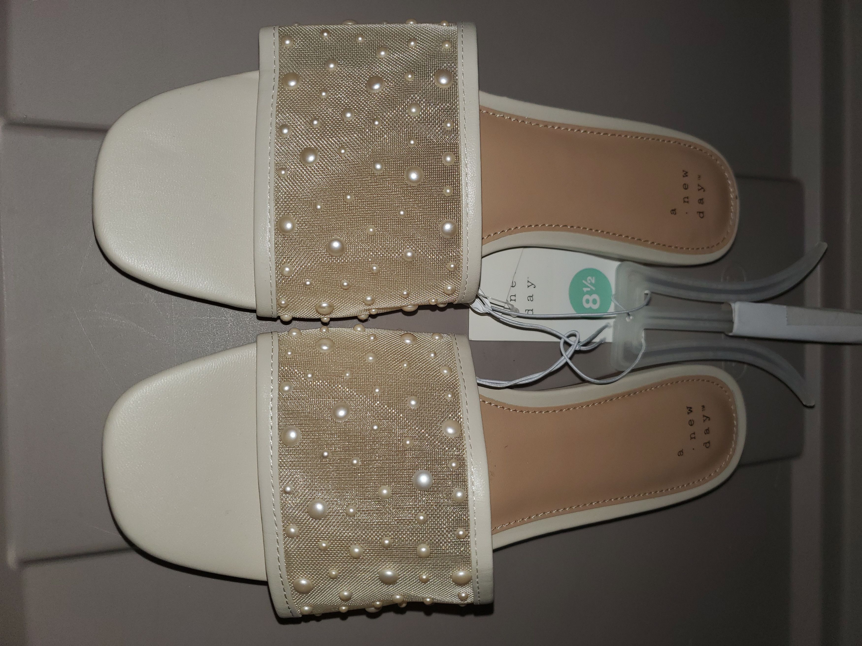 Other *NWT* Cream mesh + pearl embellished sandals (size 8.5) Size US 8.5 / IT 38.5 - 5 Thumbnail