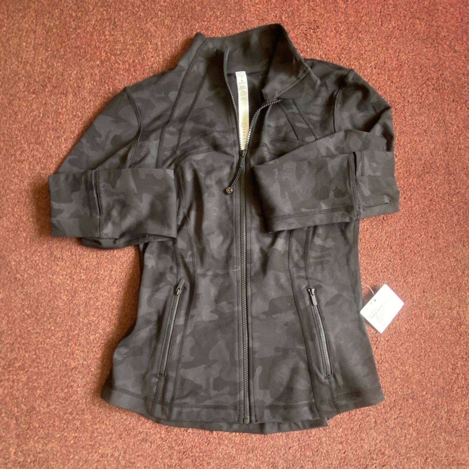 Lululemon NWT Lululemon Define Jacket *Luon Size M / US 6-8 / IT 42-44 - 4 Thumbnail