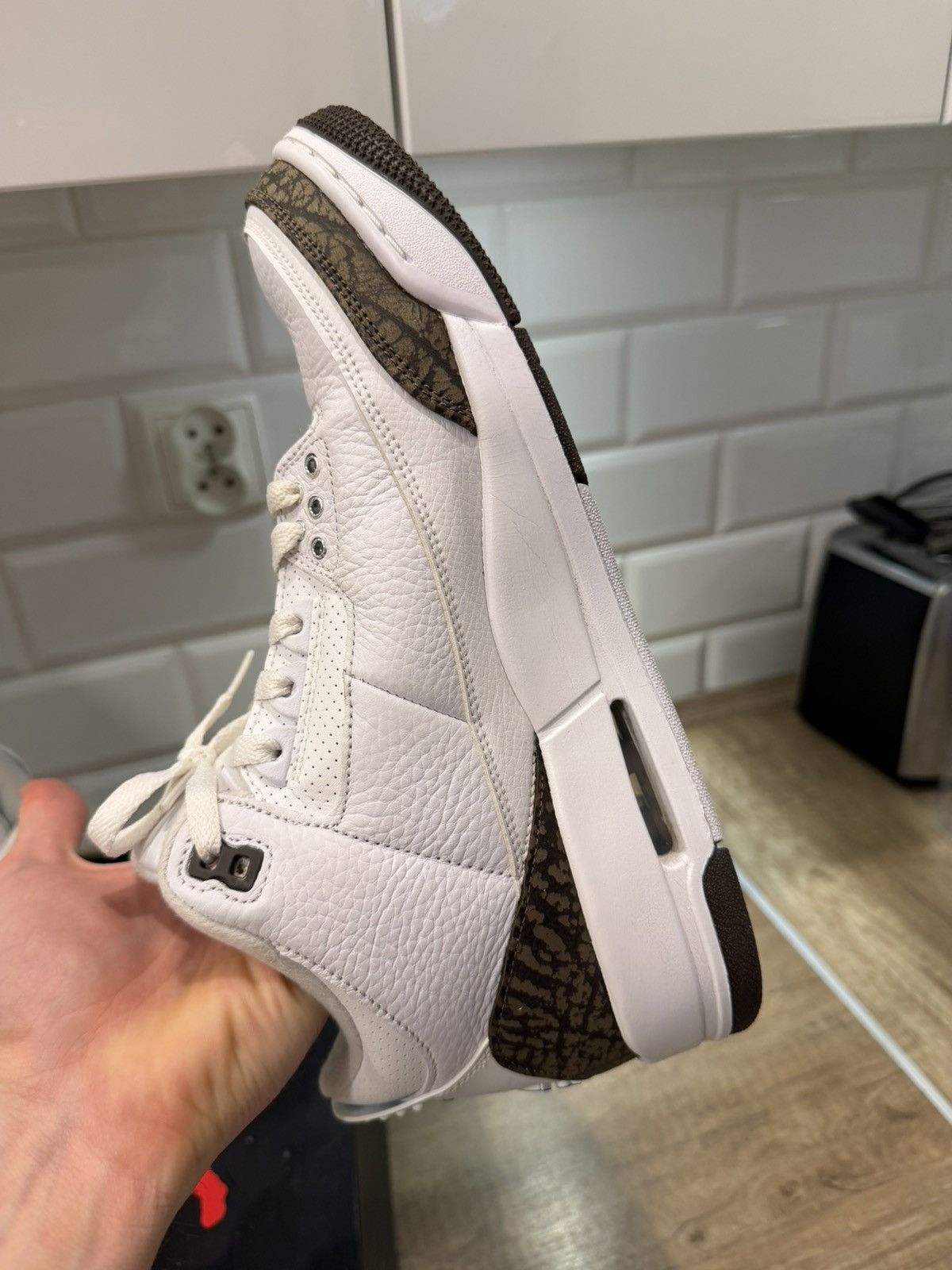 Jordan Brand Jordan 3 Mocha Size US 10.5 / EU 43-44 - 9 Thumbnail