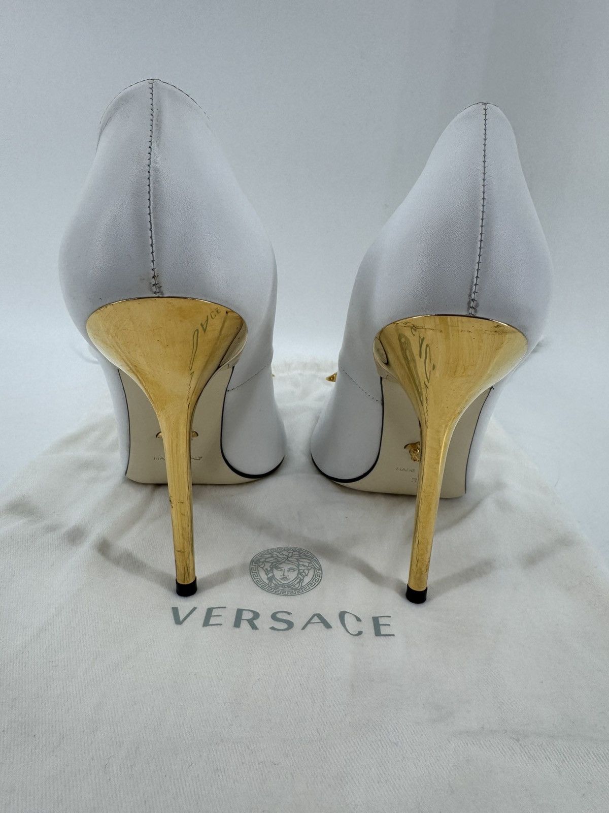 Versace Versace White Leather Icon Medusa Pointed Toe Pumps Size 38 Size US 8 / IT 38 - 4 Thumbnail
