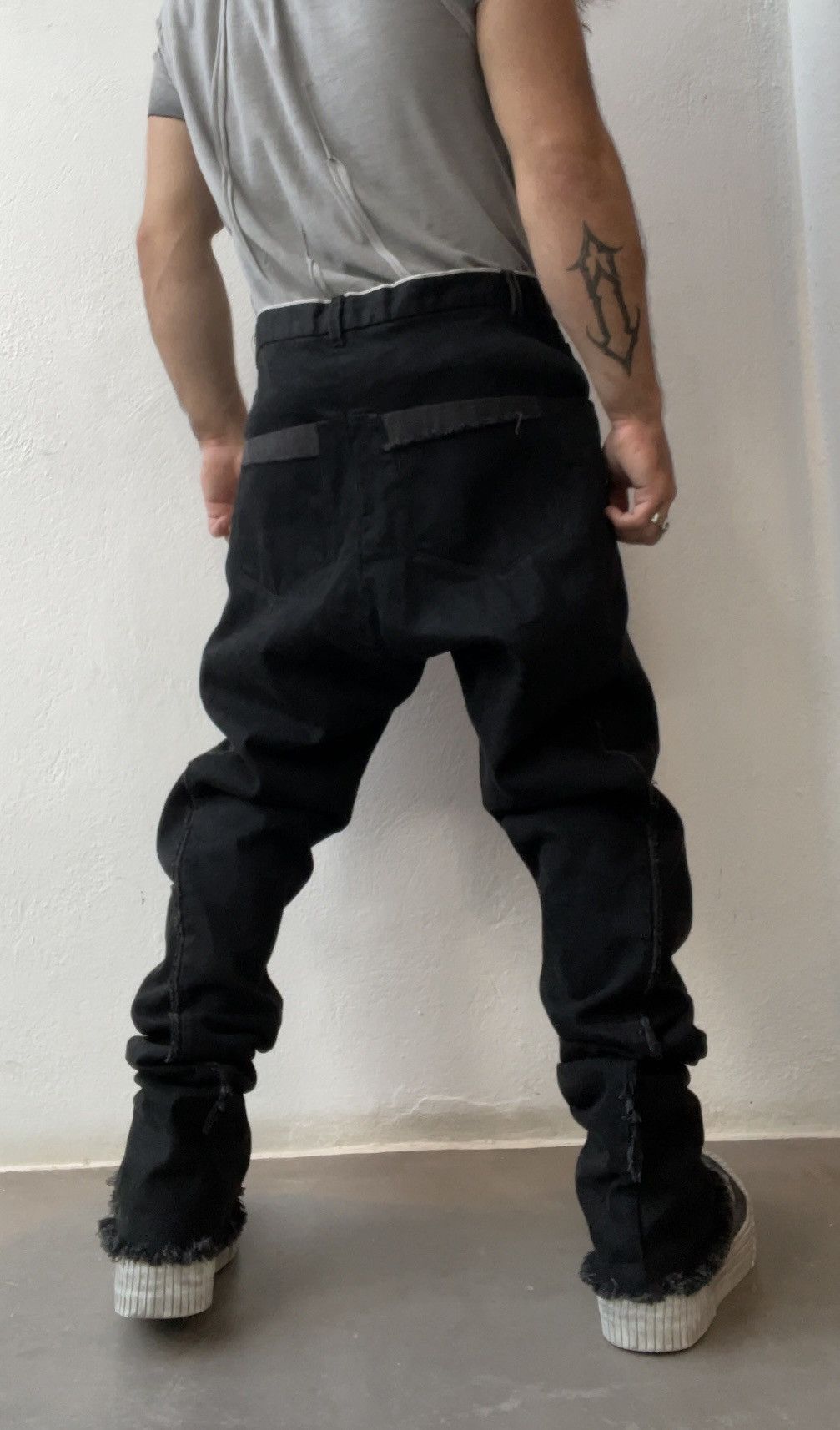 Individual Sentiments Individual Sentiments x Elixir Gallery raw denim jeans Size US 34 / EU 50 - 3 Thumbnail