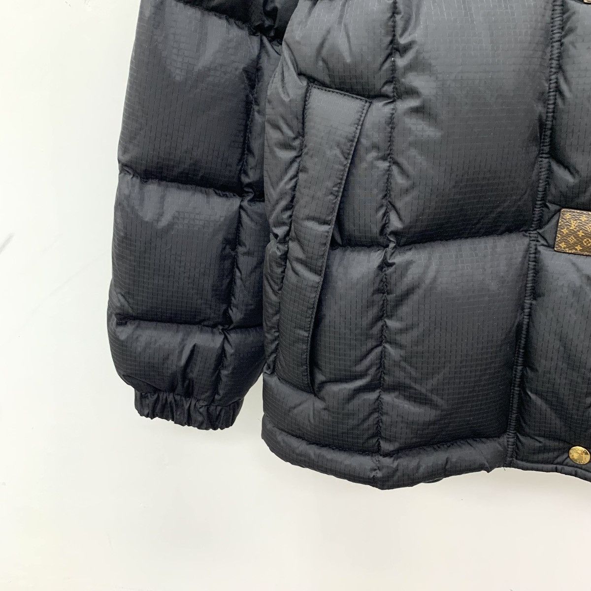 Louis Vuitton Louis Vuitton Black Inside Logo Full Print Puffer Jacket Size XXS / US 00 / IT 34 - 4 Thumbnail
