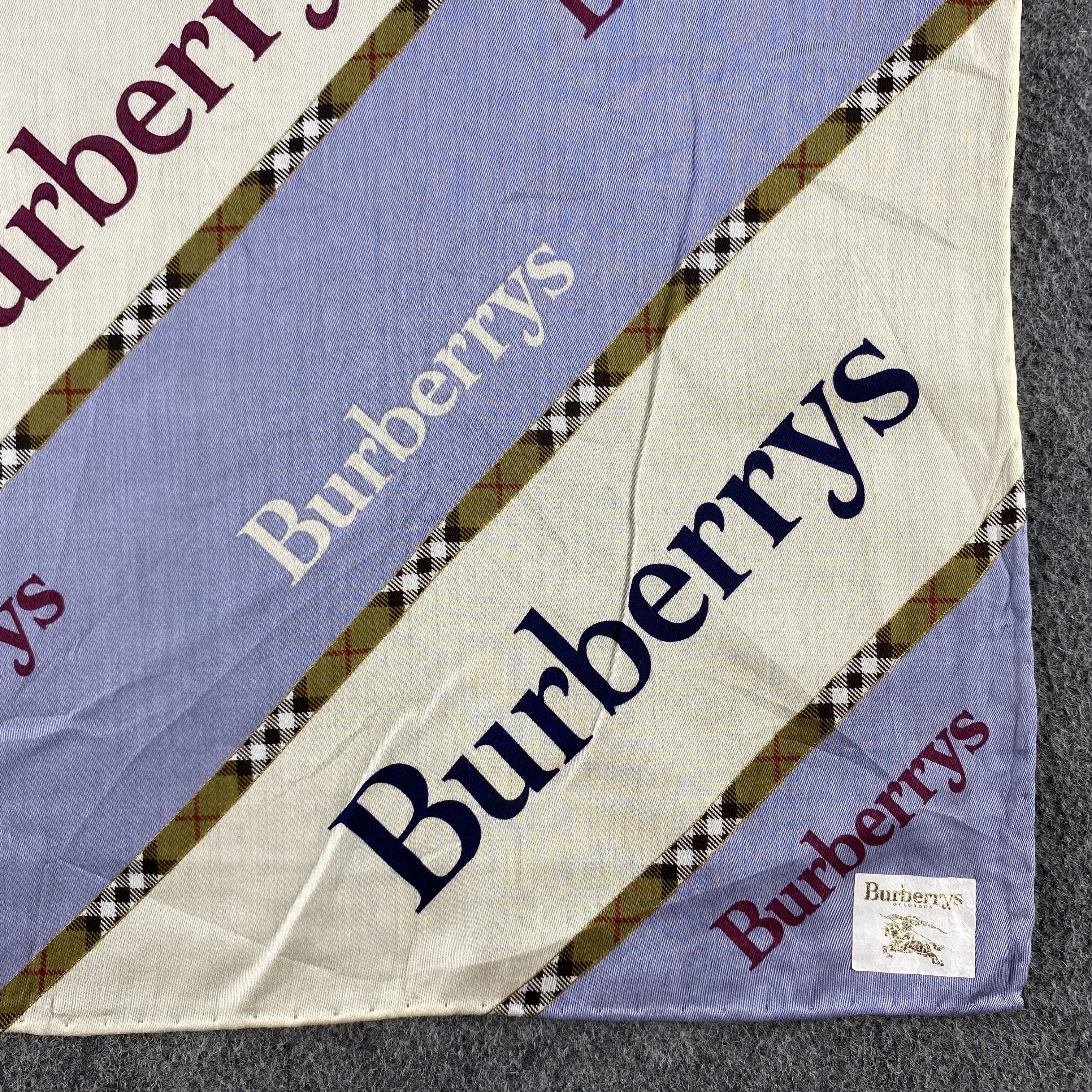 Burberry × Vintage Burberry Handkerchief/Neckerchief/Bandana HC638 Size ONE SIZE - 3 Thumbnail