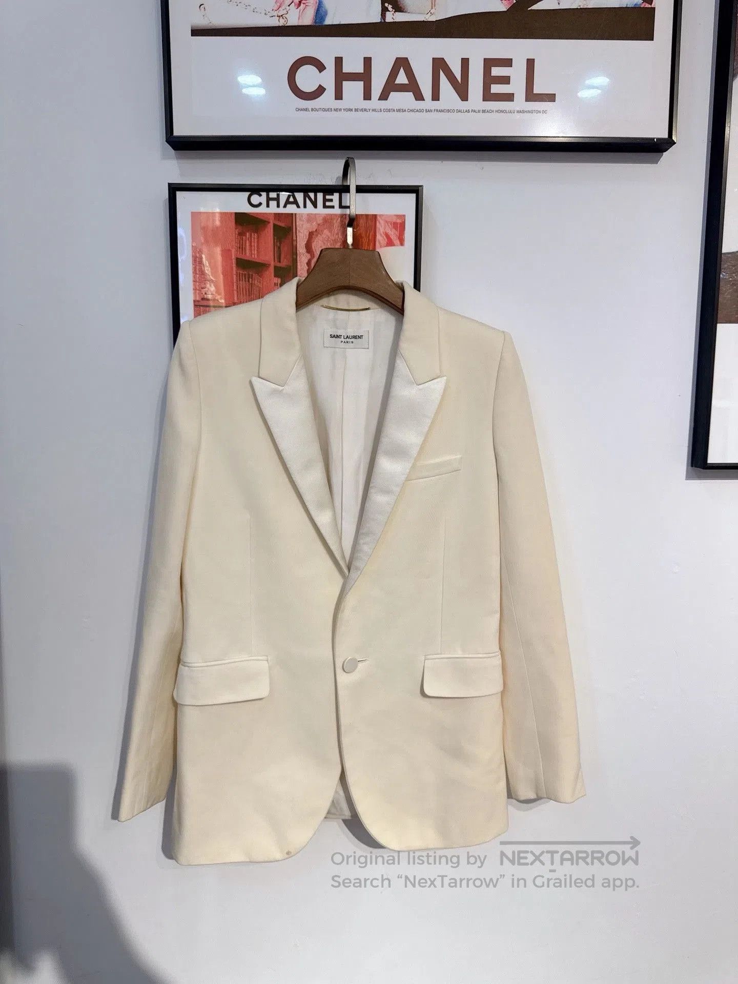 Saint Laurent Paris Saint Laurent Cream Peak Lapel Blazer. Size XXS / US 00 / IT 34 - 1 Thumbnail