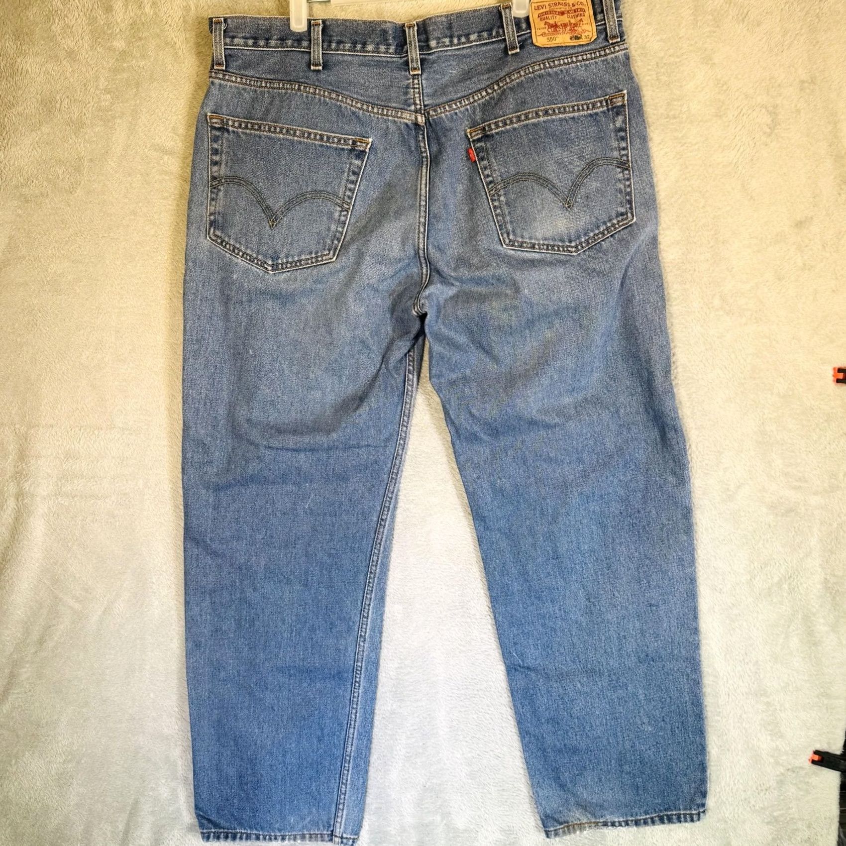 Levi's Levi's 550 Jeans Mens 40x32 Blue Medium Wash Relaxed Tapered Denim Zip Fly Size US 40 / EU 56 - 6 Thumbnail