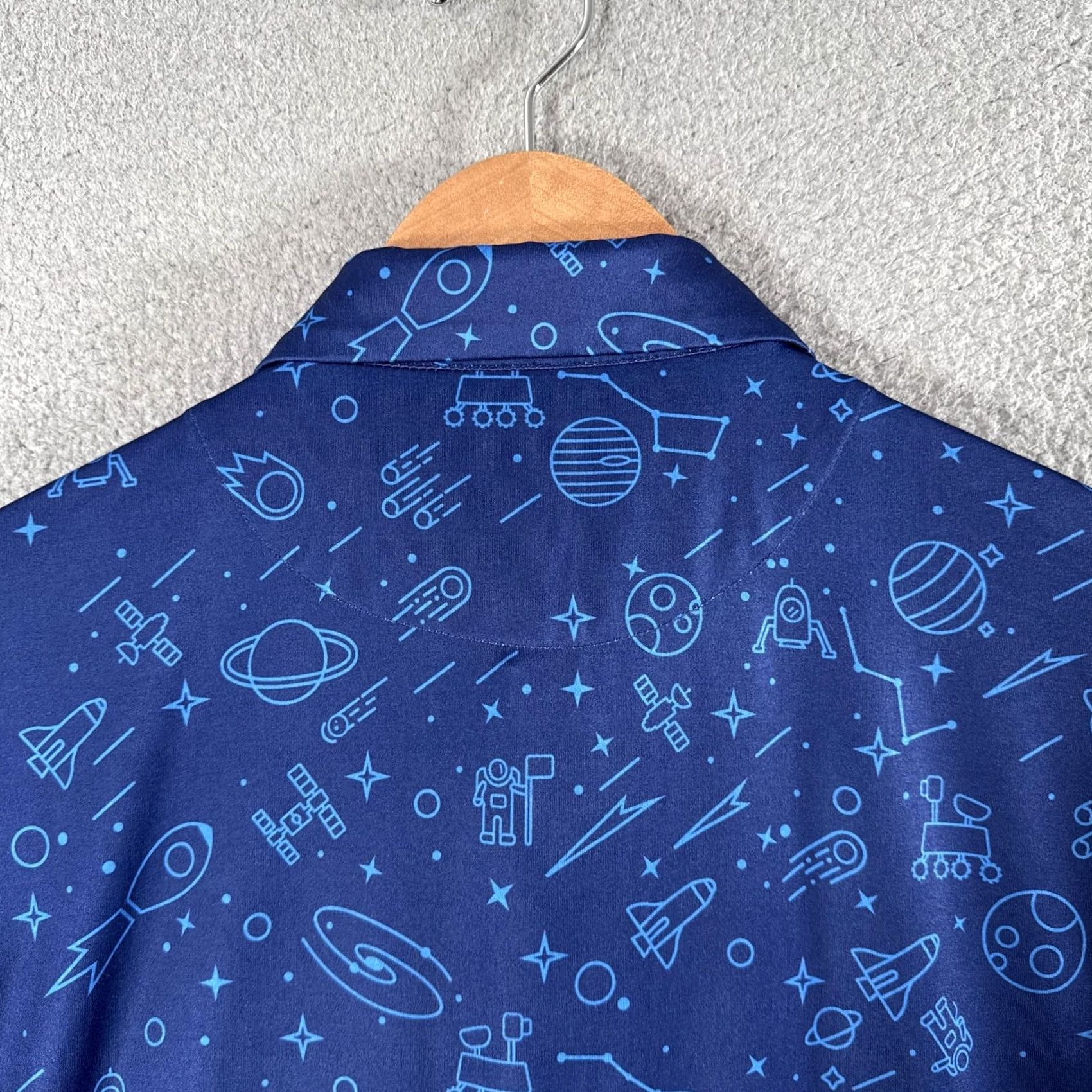 Vintage Pins & Aces NASA Polo Shirt Mens L Blue Space Print Golf Performance Size US L / EU 52-54 / 3 - 7 Thumbnail