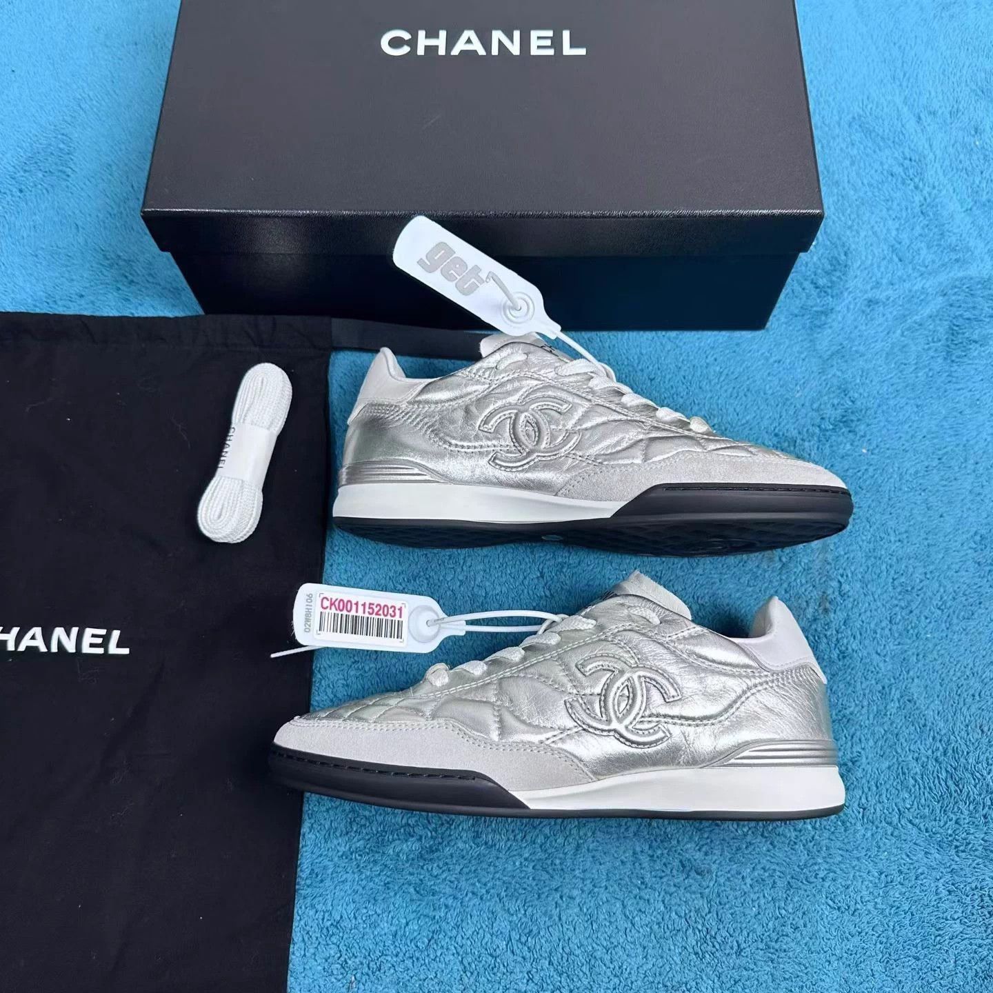 Chanel Chanel 25S Light Gold Training Shoe 35 Size US 4 / IT 34 - 2 Thumbnail