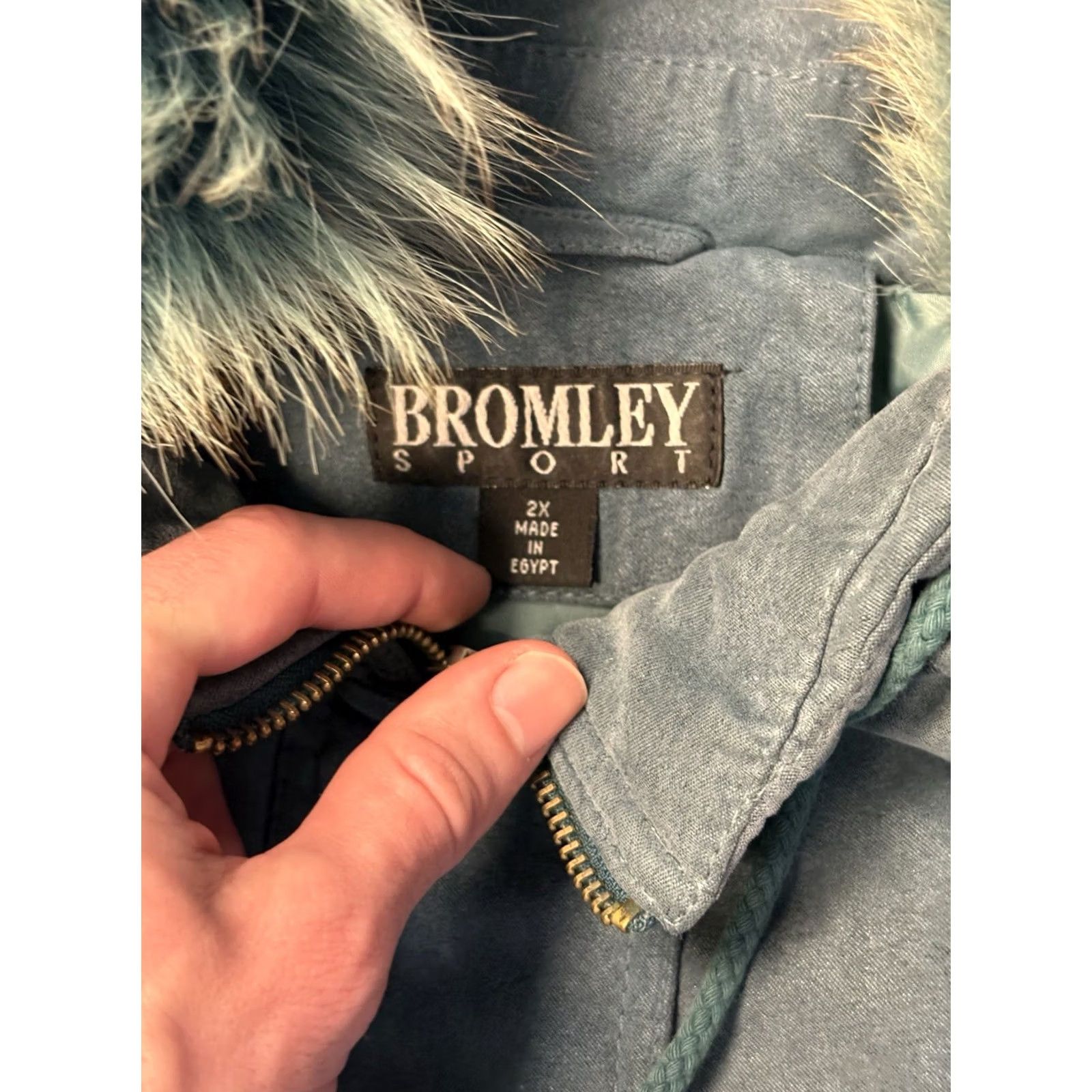 Vintage VINTAGE Bromley Sport Thermolite Women’s Green Coat Jacket Fox Fur Hood Parka Jacket Hooded 80s 90s Womens XXL Green Fox Fur Hooded Coat Jacket Size XXL / US 16-18 / IT 52-54 - 6 Thumbnail