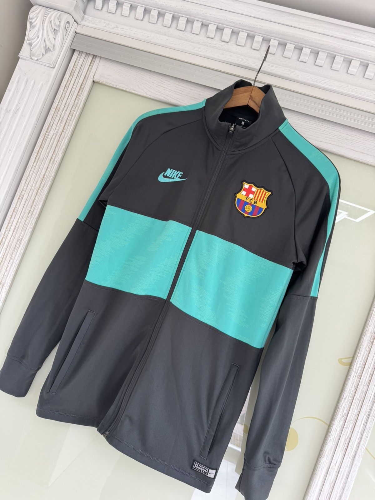 Nike Barcelona 2019-2020 Soccer Track Jacket Football Kit Shirt Size US S / EU 44-46 / 1 - 3 Thumbnail