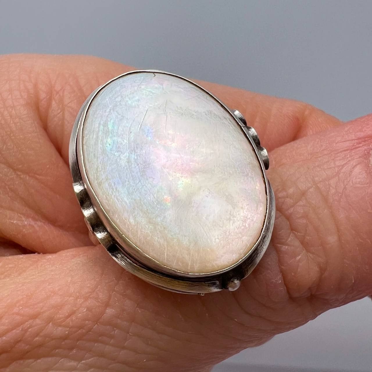 Vintage Vintage Sterling Silver 925 Ring Mother of Pearl Size 8.5 Size ONE SIZE - 10 Thumbnail