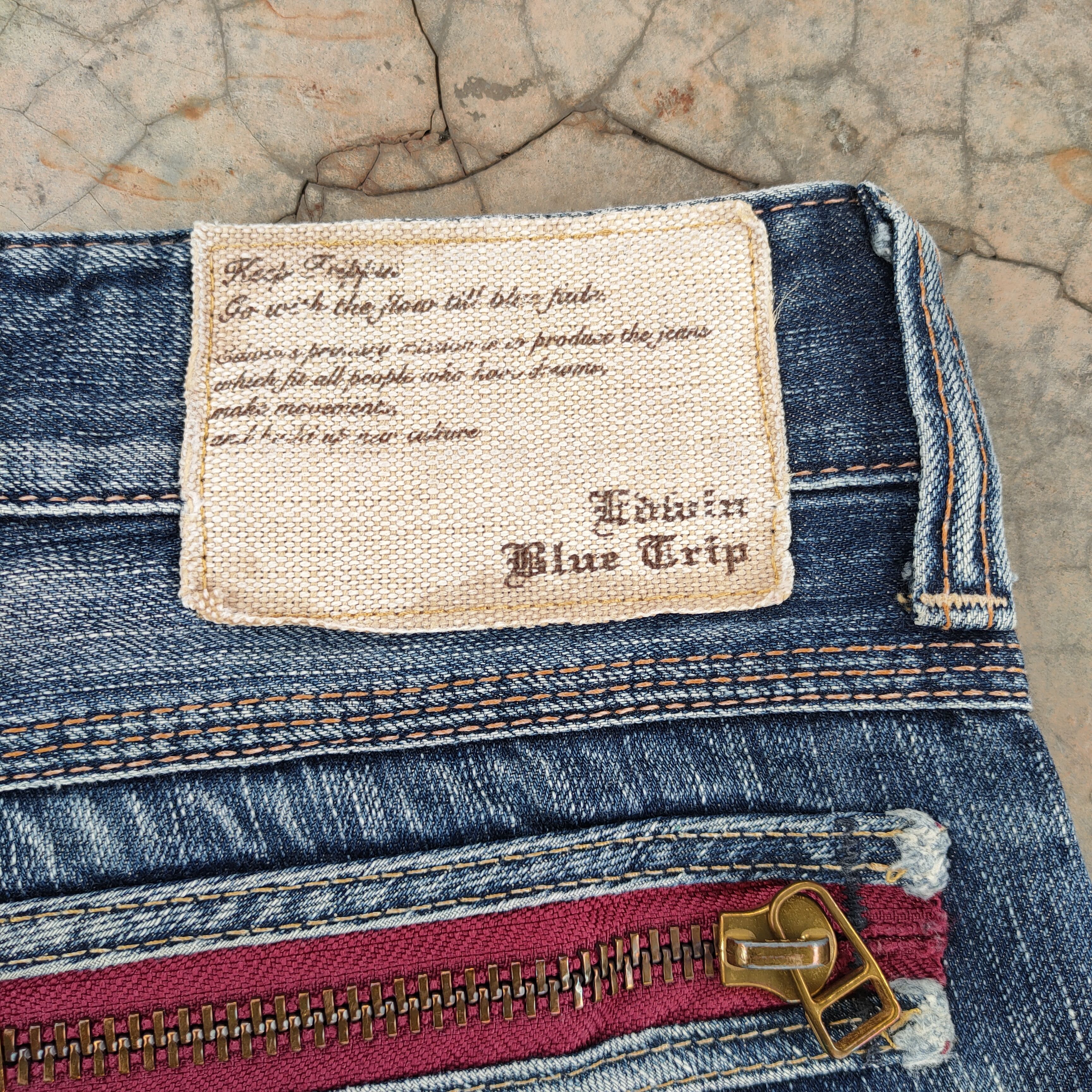 Edwin VINTAGE EDWIN BLUE TRIP DISTRESSED FADED JEANS PANTS Size US 34 / EU 50 - 14 Thumbnail