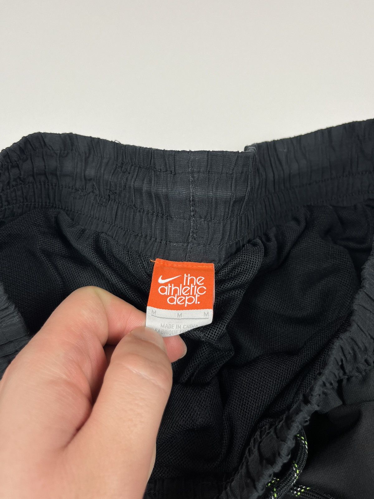 Nike Vintage Nike Athletic Dept Logo Nylon Basic TrackPants Size US 32 / EU 48 - 13 Thumbnail