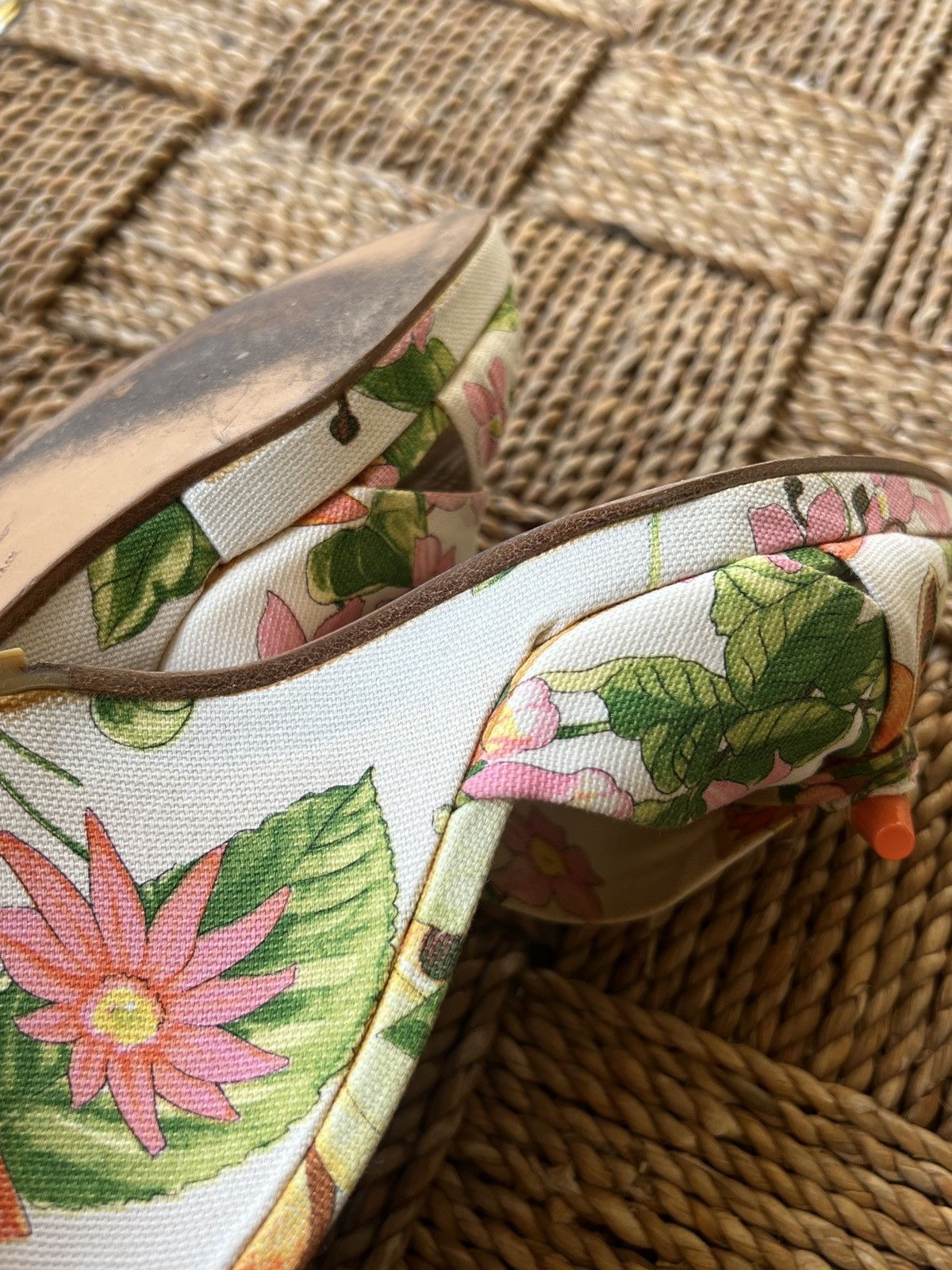Salvatore Ferragamo Salvatore Ferragamo Floral Sandal Wedges Size US 9.5 / IT 39.5 - 13 Thumbnail
