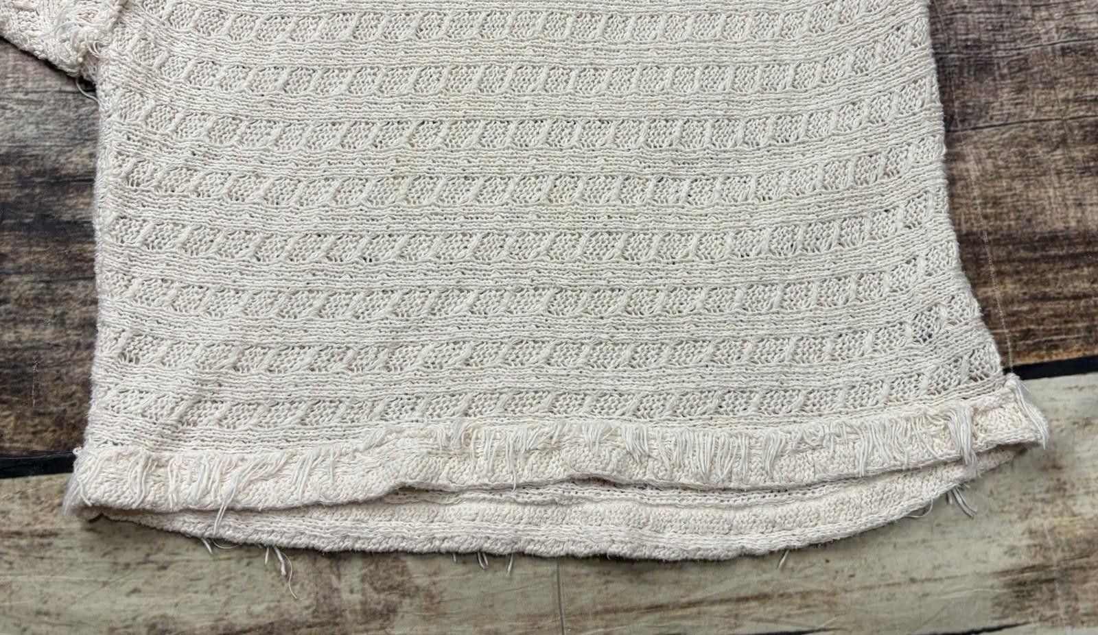 Free People We the Free People Sweater Women XS Hacci Cotton Fringe Knit Size XS / US 0-2 / IT 36-38 - 5 Thumbnail