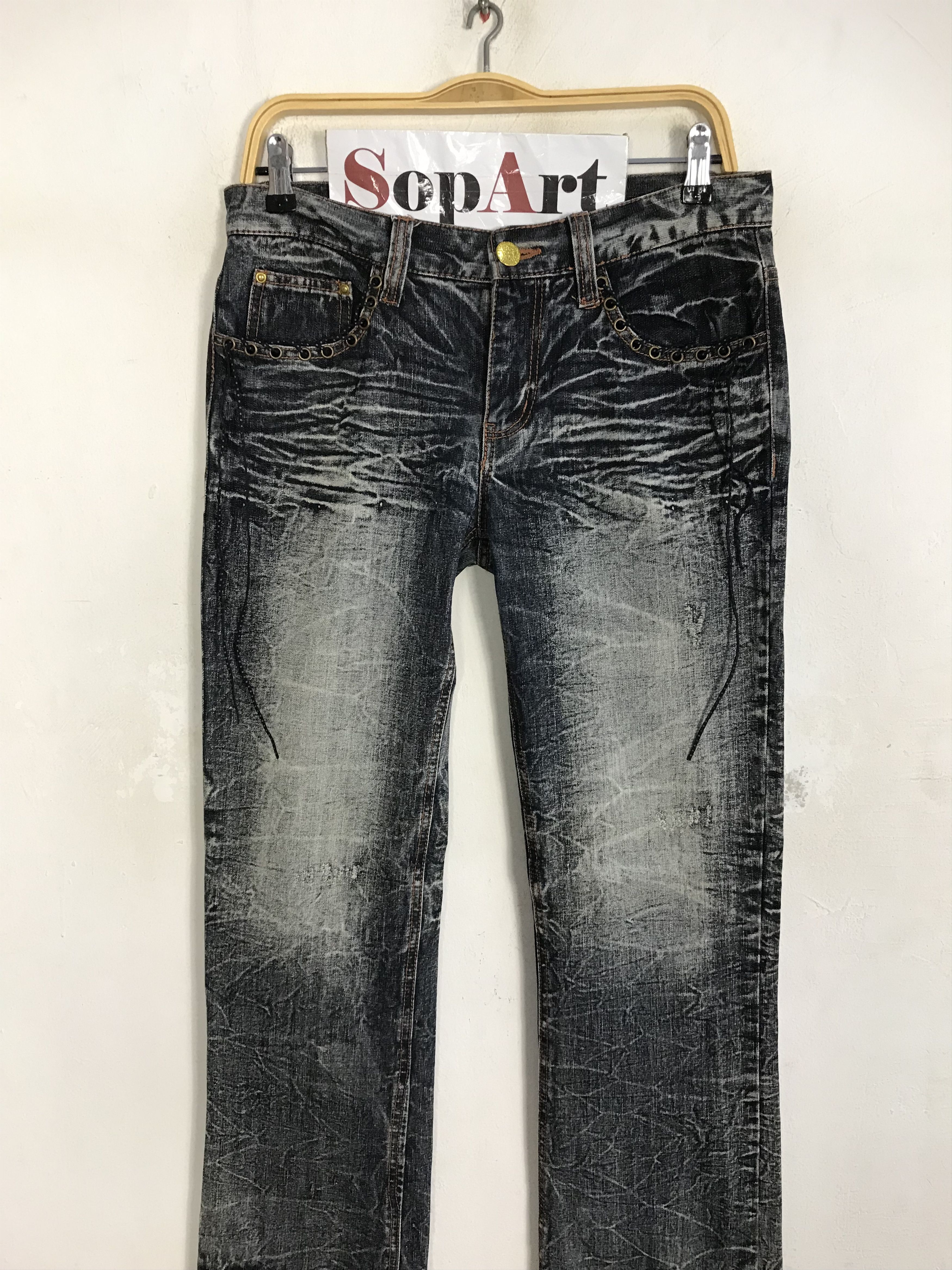 Japanese Brand × LOWBOX Vintage Japanese Brand Lowbox Light Wash Denim Design Size US 32 / EU 48 - 3 Thumbnail