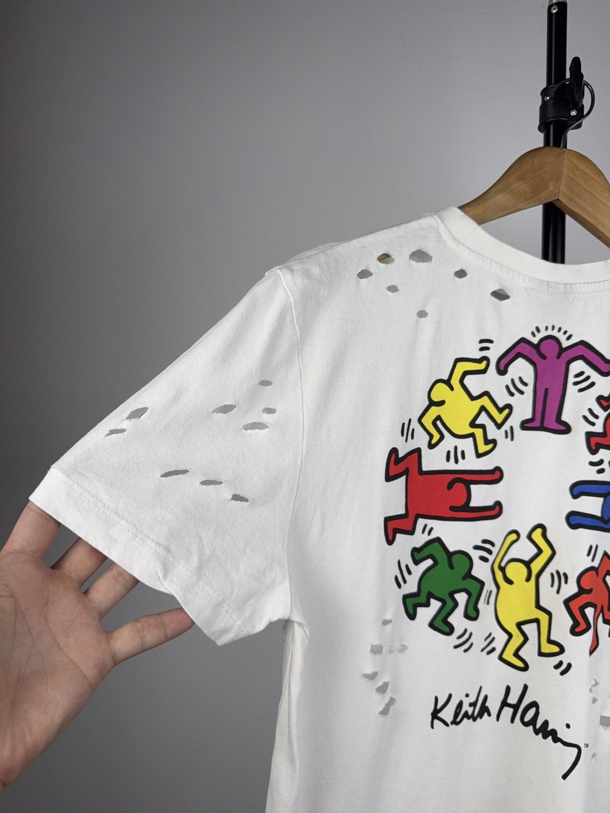 Keith Haring Vintage Distressed 00s Att Logo Keith Haring T-Shirt Size US L / EU 52-54 / 3 - 11 Thumbnail