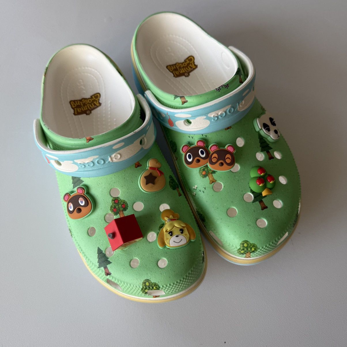 Crocs 2025 Animal Crossing Crocs Size US 9 / EU 42 - 3 Thumbnail