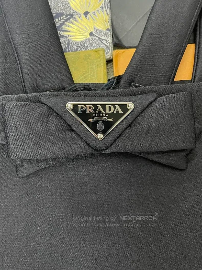 Prada Prada Black triangle strap skirt Size 26" / US 2 / IT 38 - 3 Thumbnail