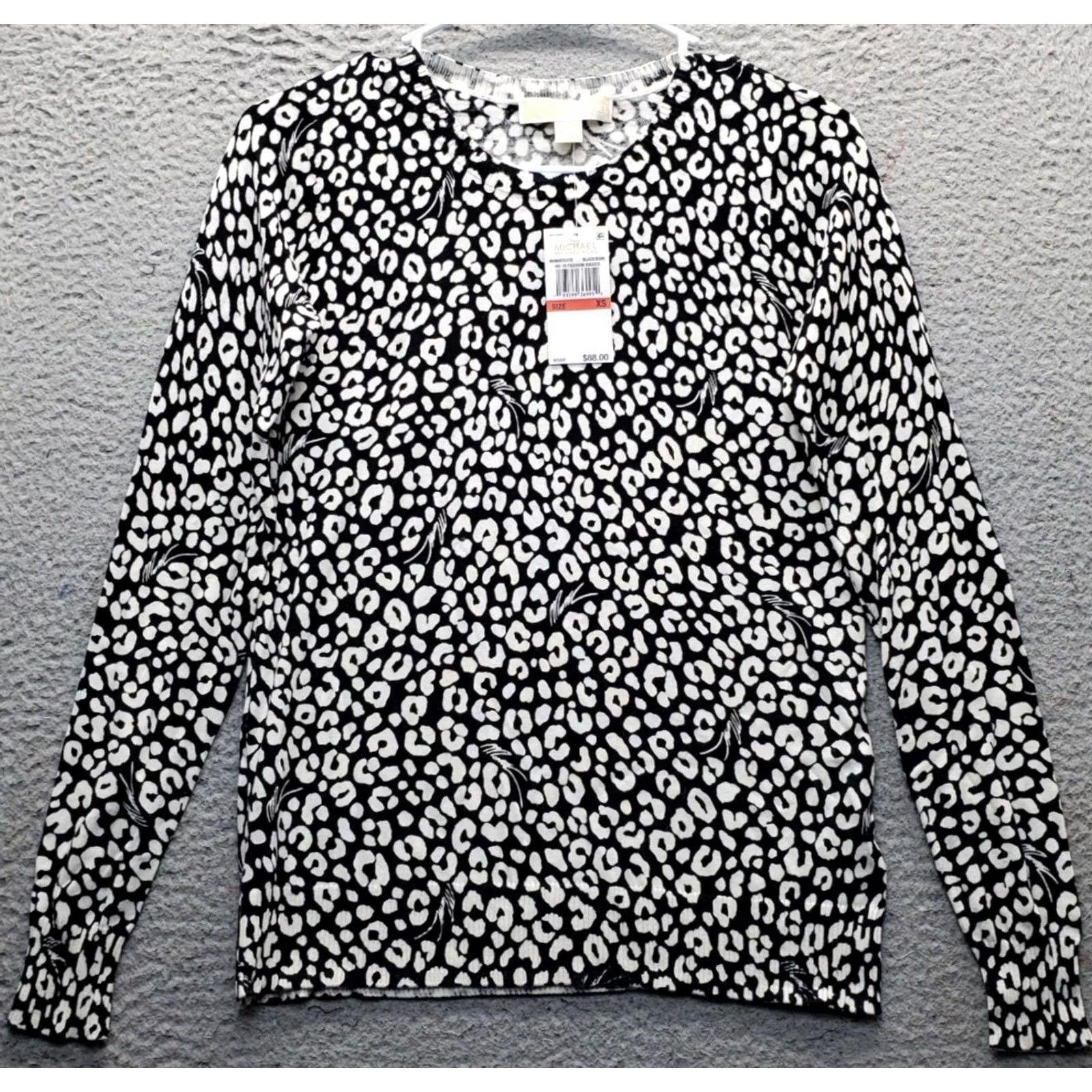 Michael Kors Michael Kors Sweater Womens XS Multi Leopard Print Crew Neck Pullover MH96NTCDTE Size XS / US 0-2 / IT 36-38 - 2 Thumbnail