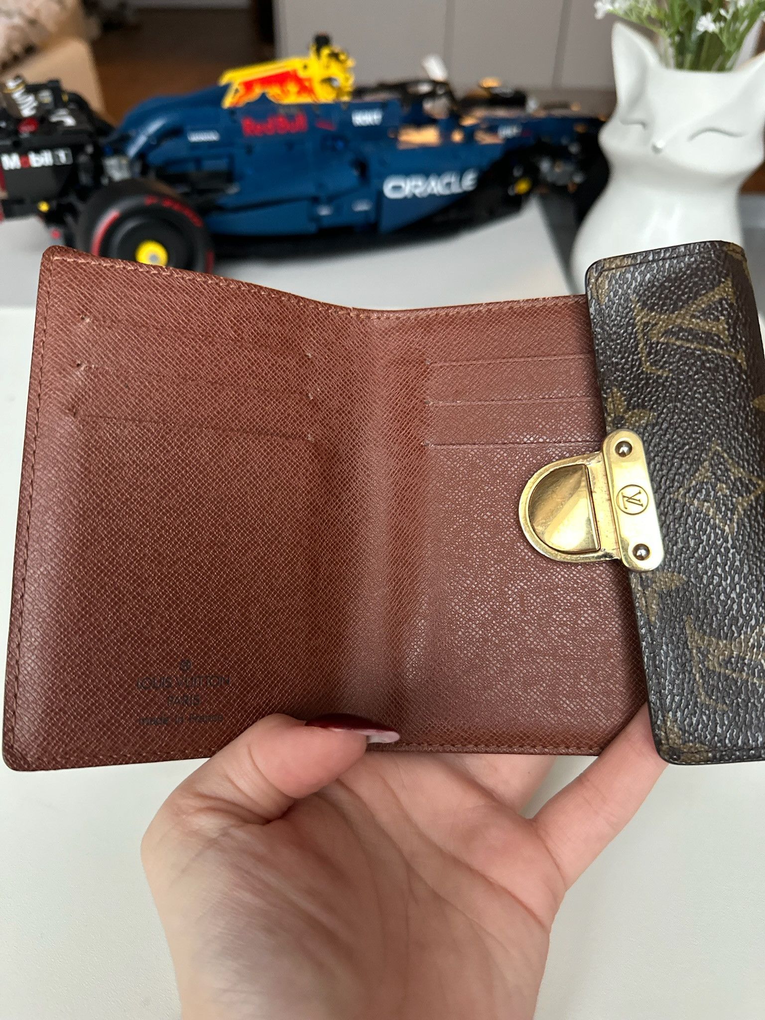 Louis Vuitton Louis Vuitton Koala Wallet LV Monogram Brown Canvas Size ONE SIZE - 11 Thumbnail