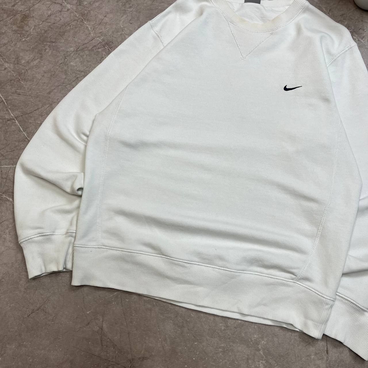 Nike Vintage White Nike 90s Sweatshirt Mens Size M Size US M / EU 48-50 / 2 - 5 Thumbnail