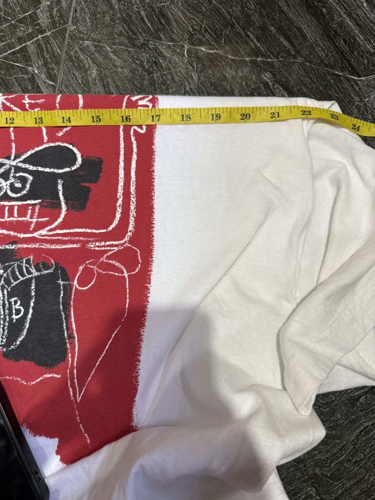 Jean-Michel Basquiat Rare Vintage90s art te”JEAN-MICHEL BASQUIAT” Size US XL / EU 56 / 4 - 7 Thumbnail