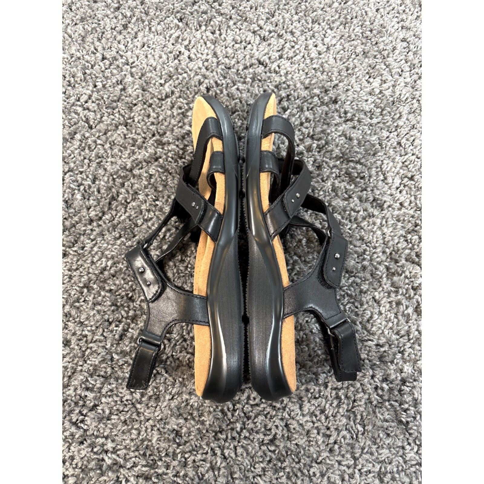 Clarks Clarks Sandals Women Black Strappy Open Toe Hook & Loop Size 11 Faux Leather Shoes Size US 11 / IT 41 - 6 Thumbnail