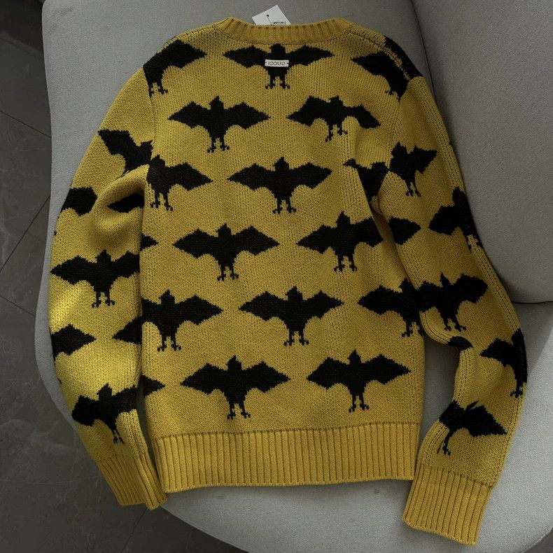 Gucci Gucci SizeOS Yellow bat pattern sweater Size US M / EU 48-50 / 2 - 4 Thumbnail