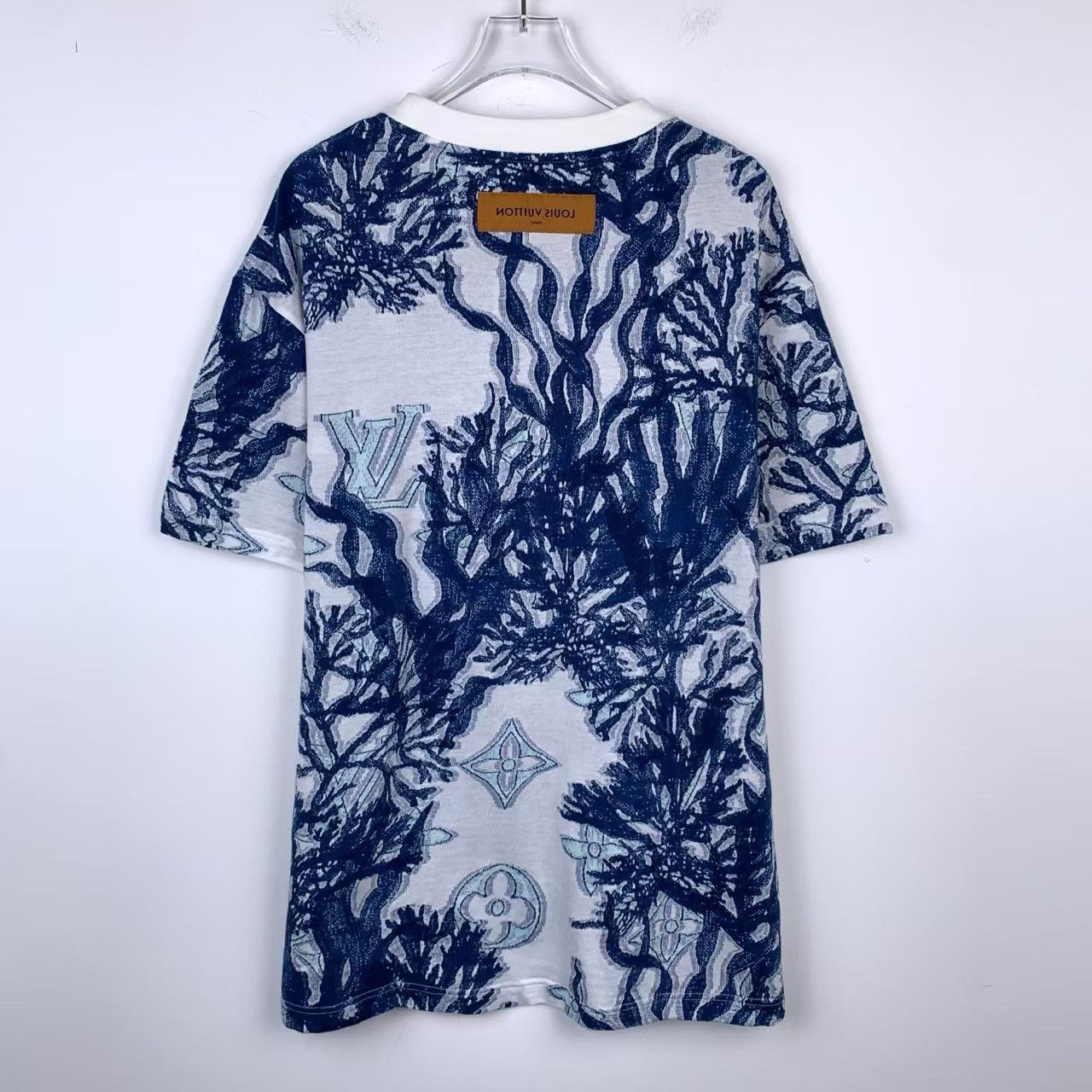 Louis Vuitton Louis Vuitton All-over Logo Print Short Sleeve T-Shirt K26WX Size US L / EU 52-54 / 3 - 2 Thumbnail