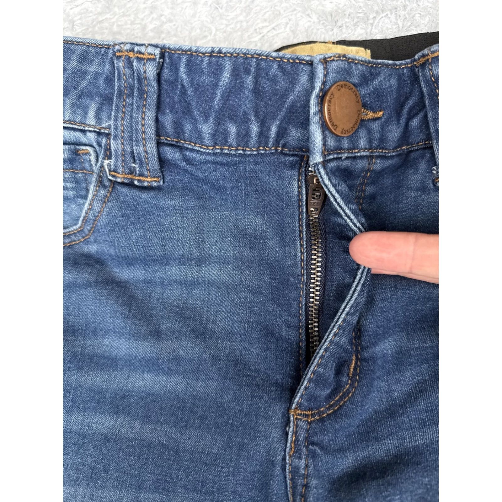 Vintage Democracy Jeans Womens Bootcut Mid Rise Distressed Denim 6 Blue 27x30 Pocket 5-Pocket Stretch Raw Hem Classic Comfortable Clothing Size 28" / US 6 / IT 42 - 5 Thumbnail
