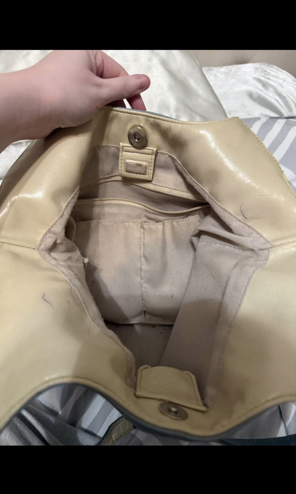 Other Blue leather shoulder bag with tan/khaki interior Size ONE SIZE - 9 Thumbnail