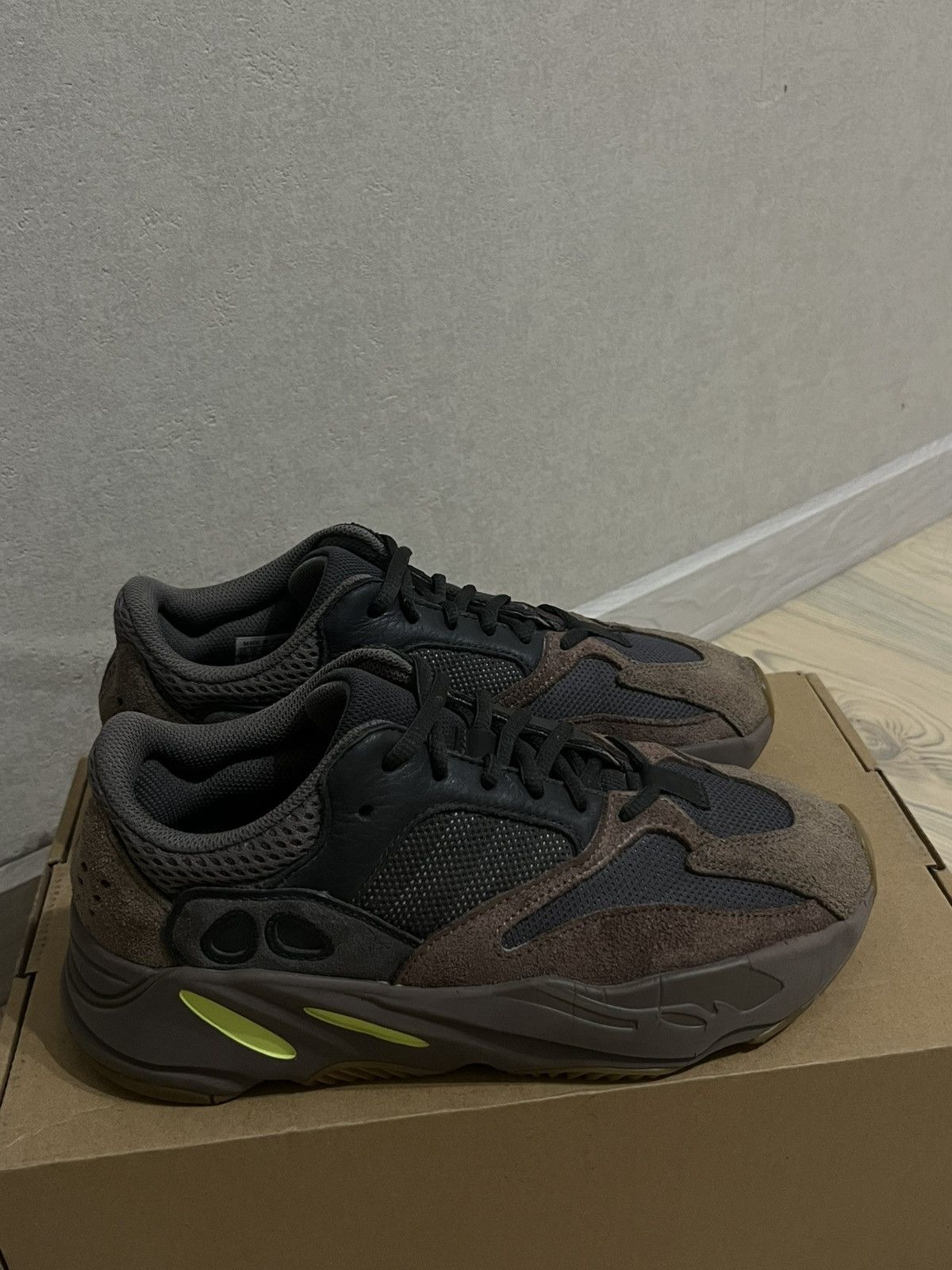 Adidas × Kanye West Adidas Yeezy Boost 700 V1 Size US 6.5 / EU 39-40 - 7 Thumbnail