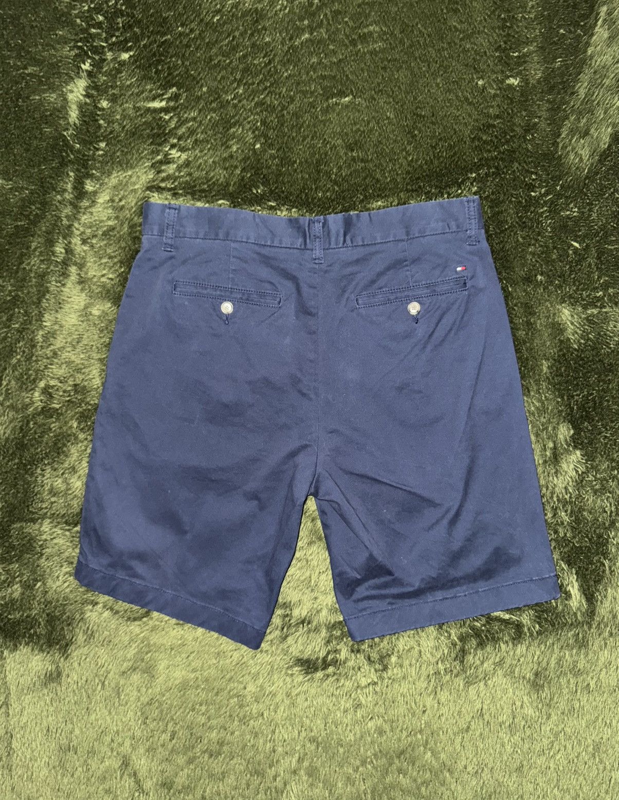 Tommy Hilfiger [32] Tommy Hilfiger USA Cotton Chino Shorts – Navy Size US 32 / EU 48 - 7 Thumbnail