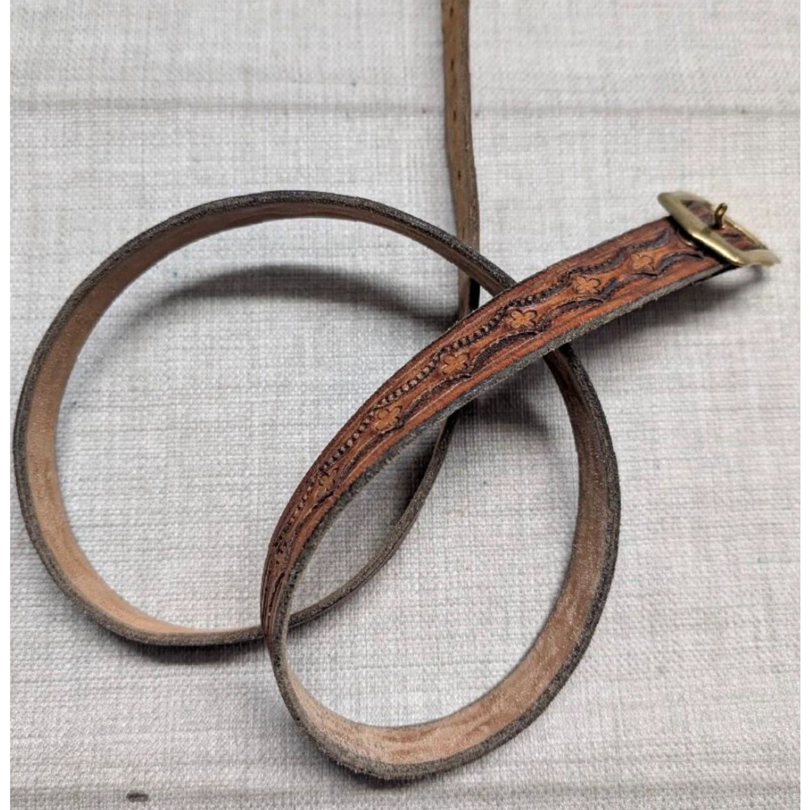 Vintage VINTAGE TOOLED buckle belt WESTERN handcrafted 34 brown GEOMETRIC boho hippie Size 34 - 4 Thumbnail