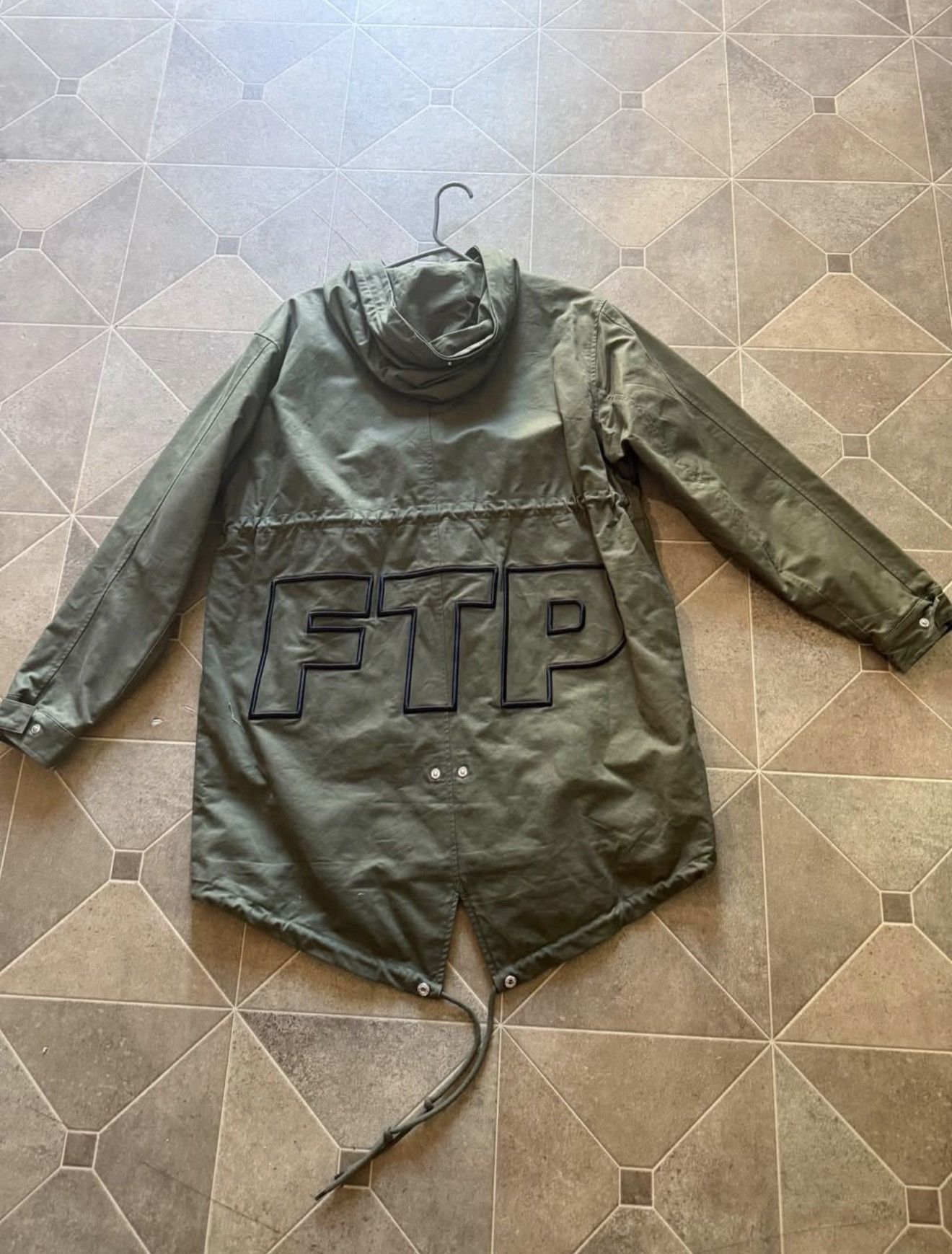 Fuck The Population FTP outline parka Size US L / EU 52-54 / 3 - 1 Thumbnail